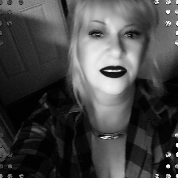 Meet your Posher, Ruby - Picture 7 of 11